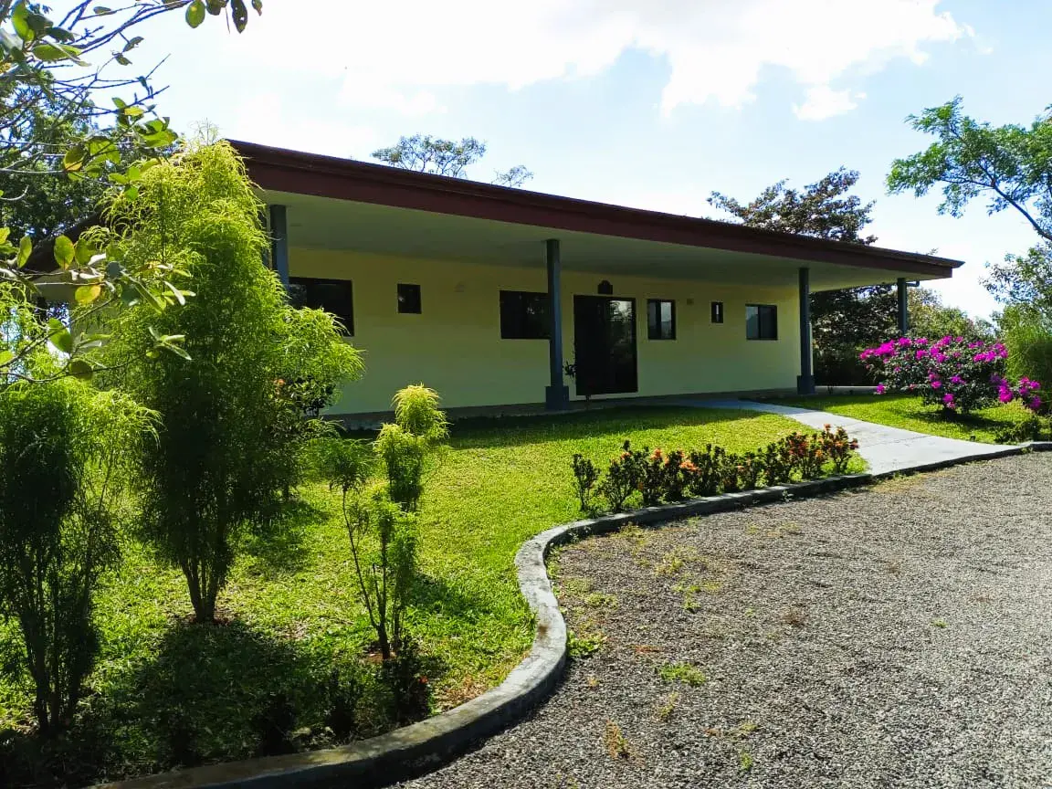 BEAUTIFUL HOUSE WITH OCEAN VIEWS IN SAN RAMÓN, ALAJUELA - 2