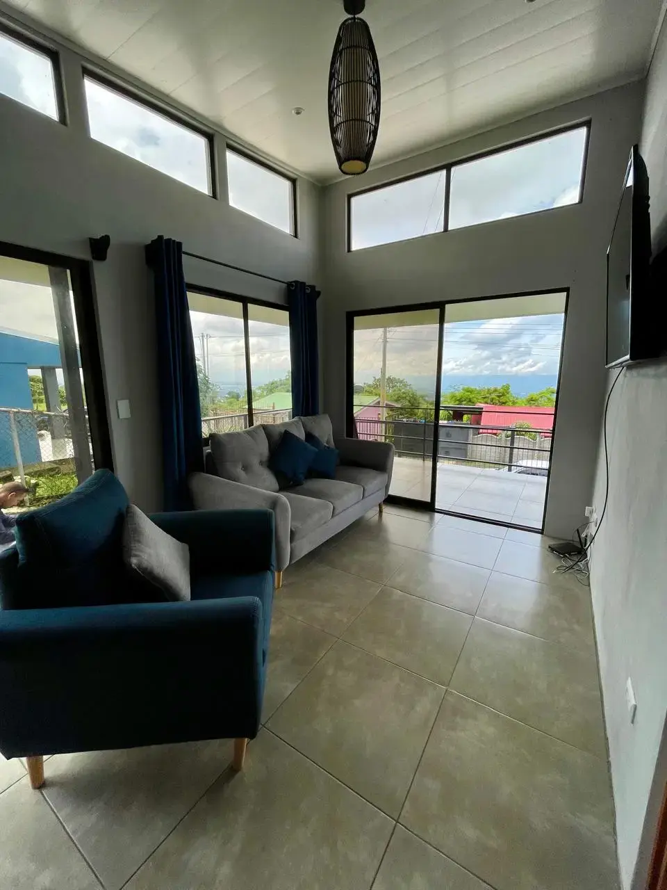 Charming 2-BR Modern Home in Naranjo with Stunning Views - 3