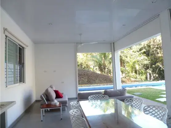 Beautiful Home in a quiet and green place close to Jaco Town - 4