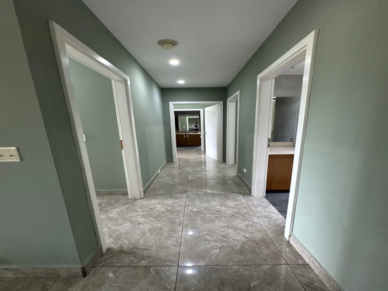 Condominio de 3 Habitaciones en Jacó con Acceso a Piscina en Ubicación Privilegiada - 5