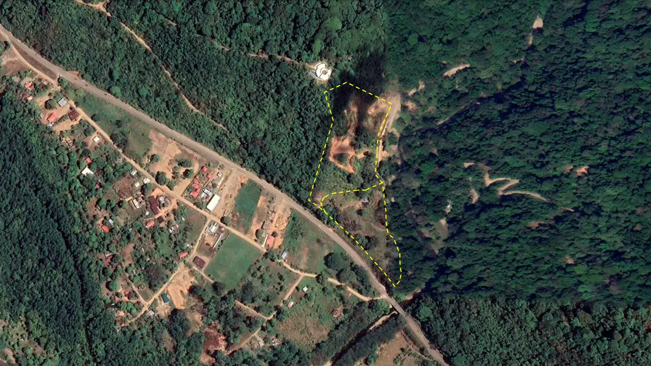 TERRENO COMERCIAL MULTIUSOS EN OJOCHAL, COSTA RICA - 4