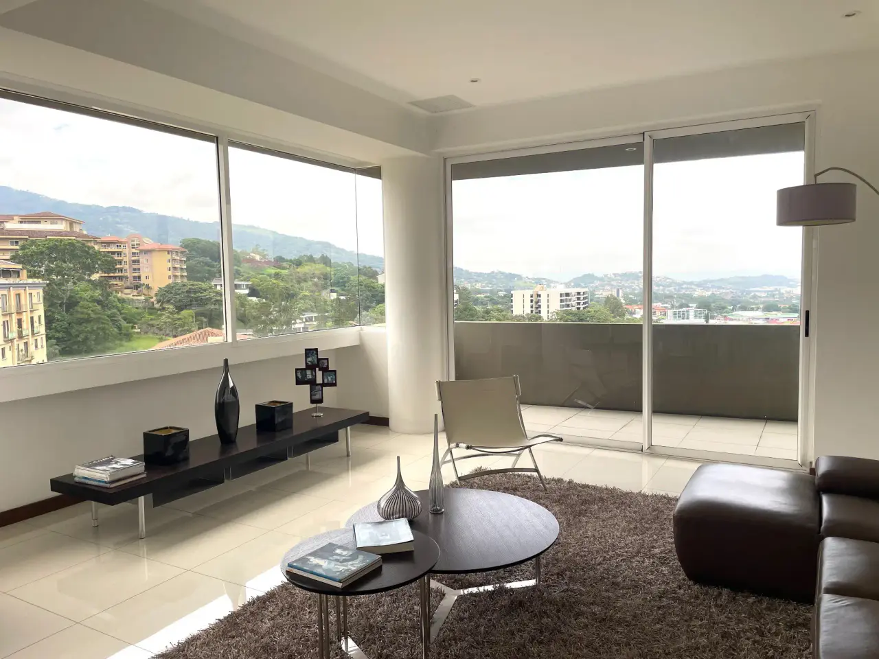 Venta / Apartamentos de lujo en Condominio, San Rafael, Escazú, San José - 4