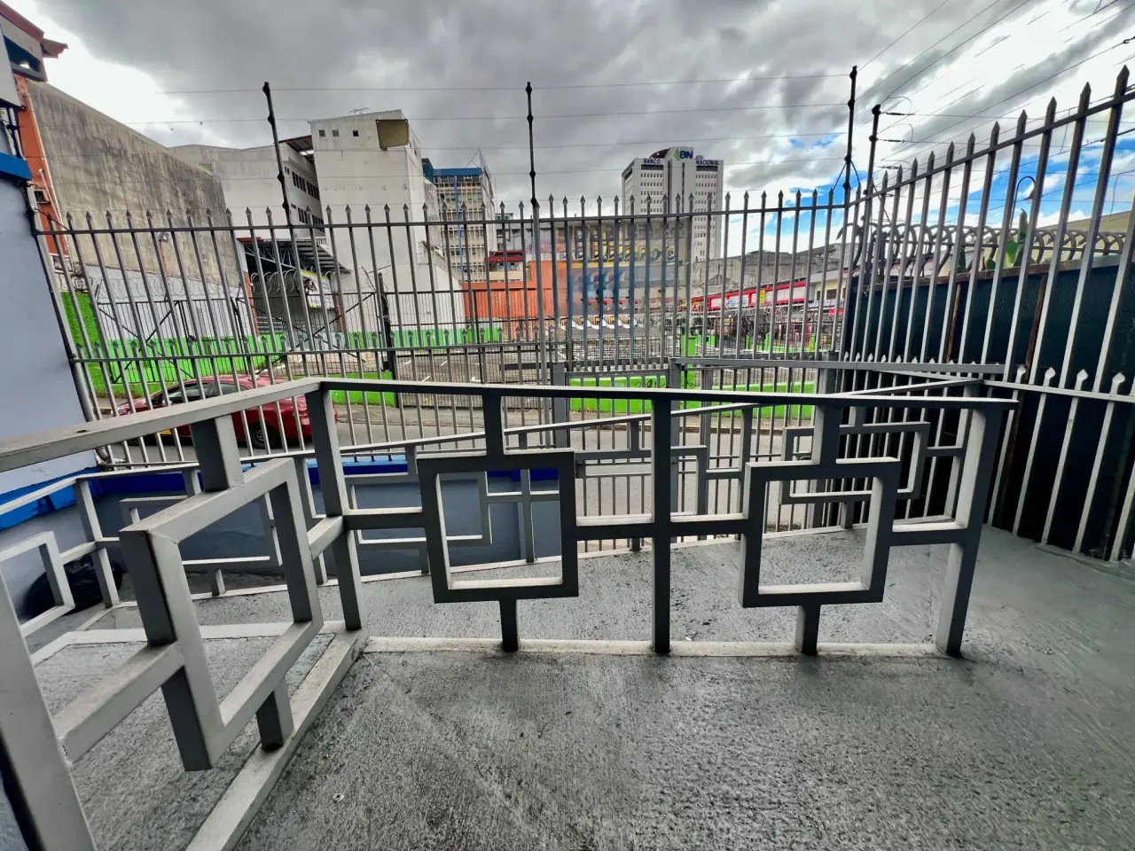 Propiedad comercial de primera en la Zona Merced de San José - Ideal para clínica u oficina - 5