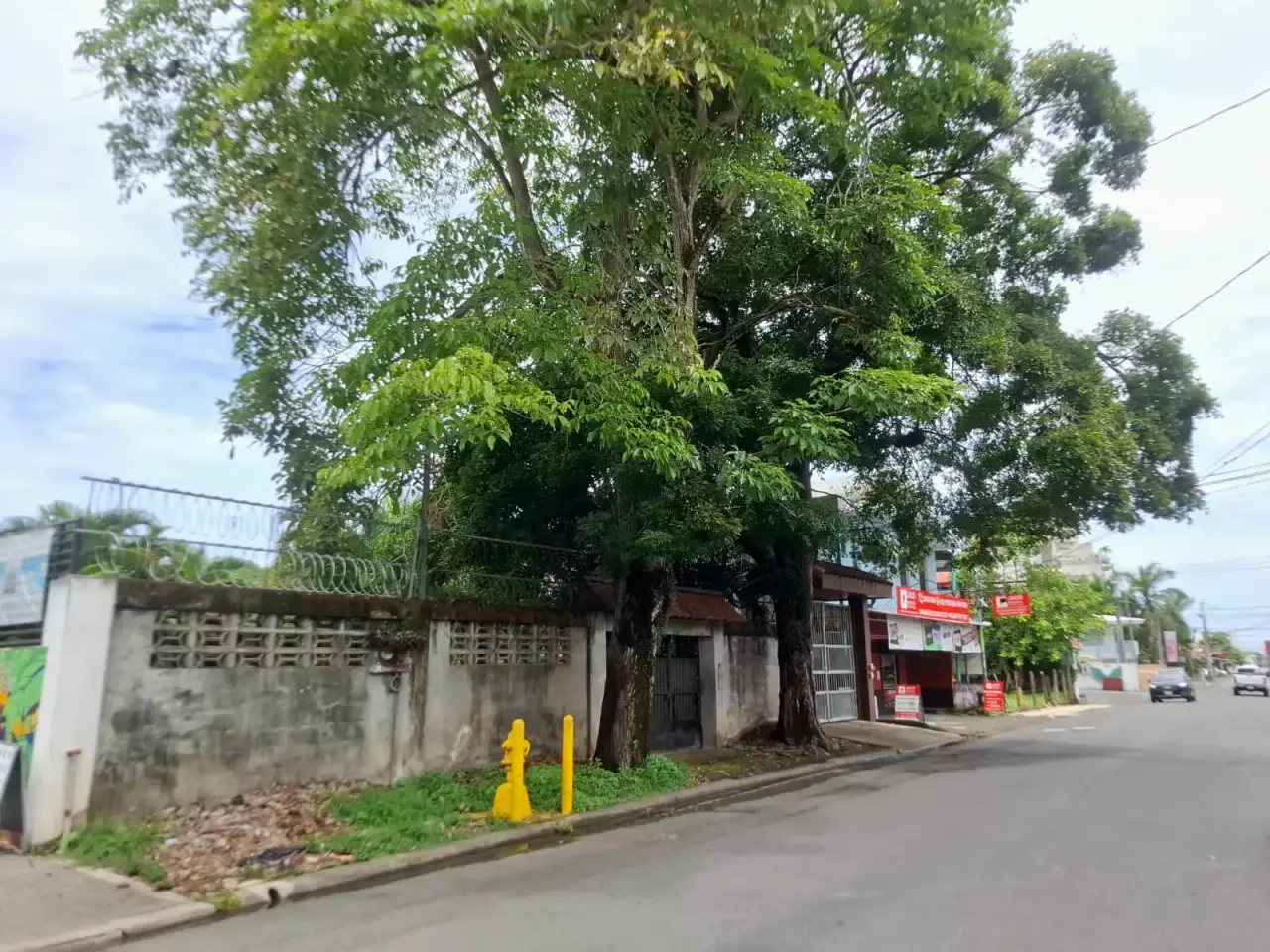 931 m² Development Lot on a Main Commercial Access Road in Jacó | Investment Opportunity - 1