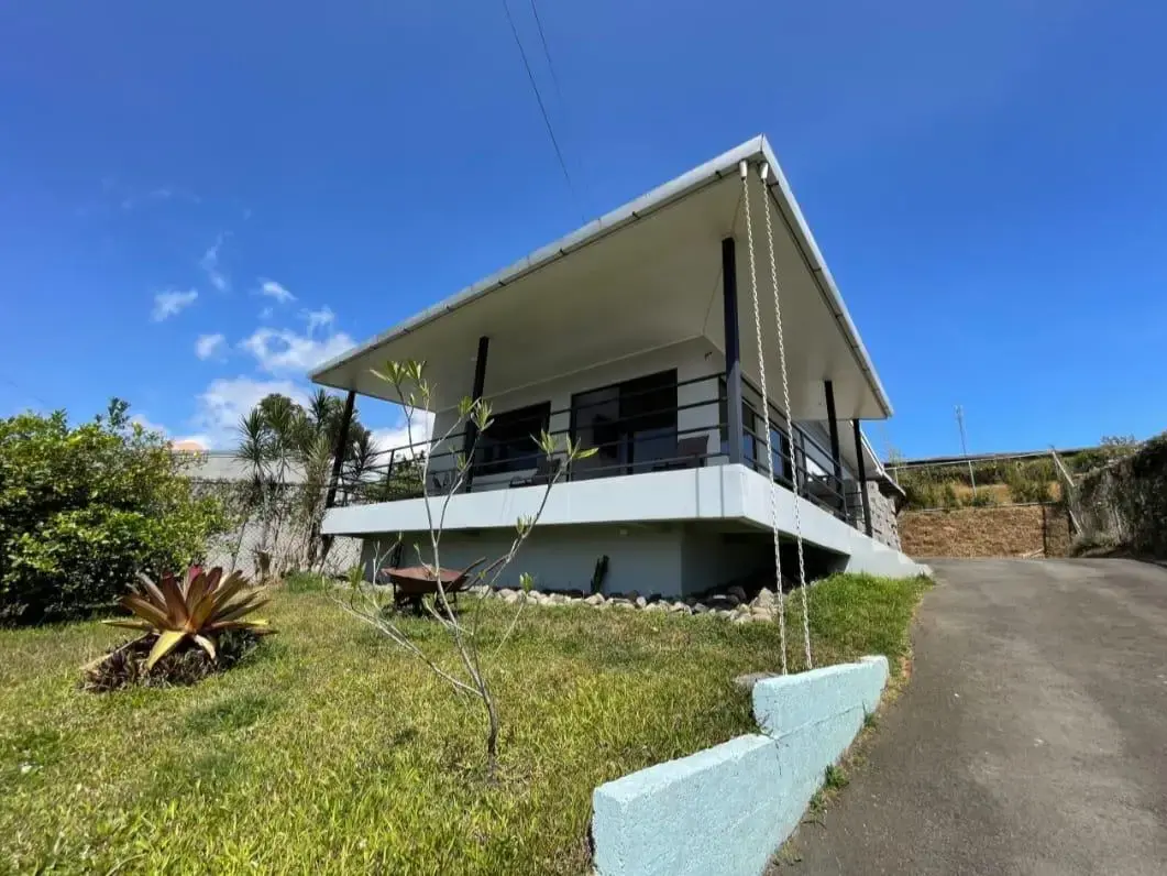 Charming 2-BR Modern Home in Naranjo with Stunning Views - 1