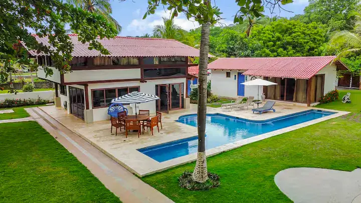 Stunning 3-Bed Beachfront Villa with Private Pool and Lush Tropical Gardens - 1
