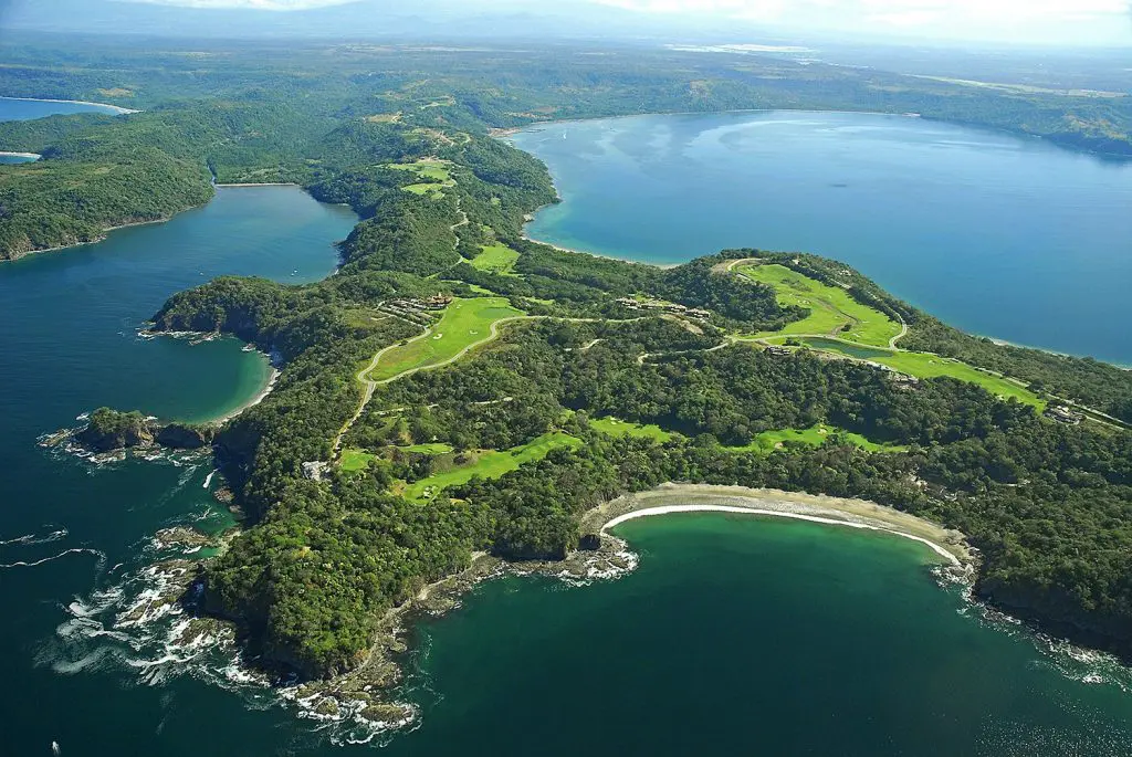 The Papagayo Effect: How Luxury Hotels Transform Costa Rica
