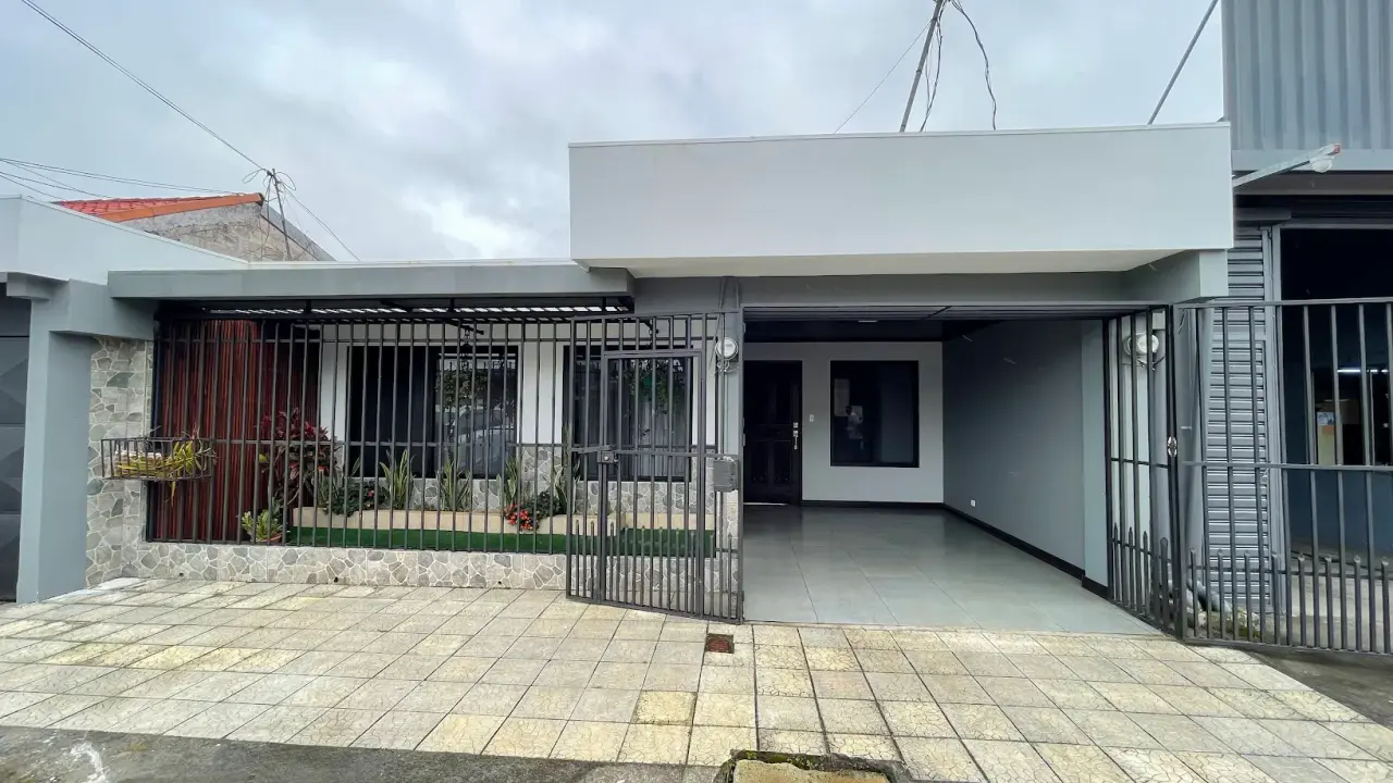 HOME WITH APARTMENT FOR SALE IN SAN RAMÓN, ALAJUELA - 4