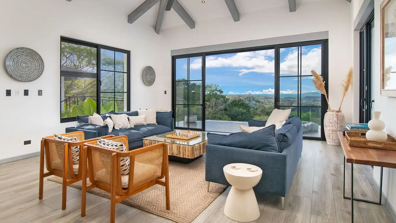 Modern Luxury Villa with Infinity Pool & Panoramic Jungle Views in Pérez Zeledón - main