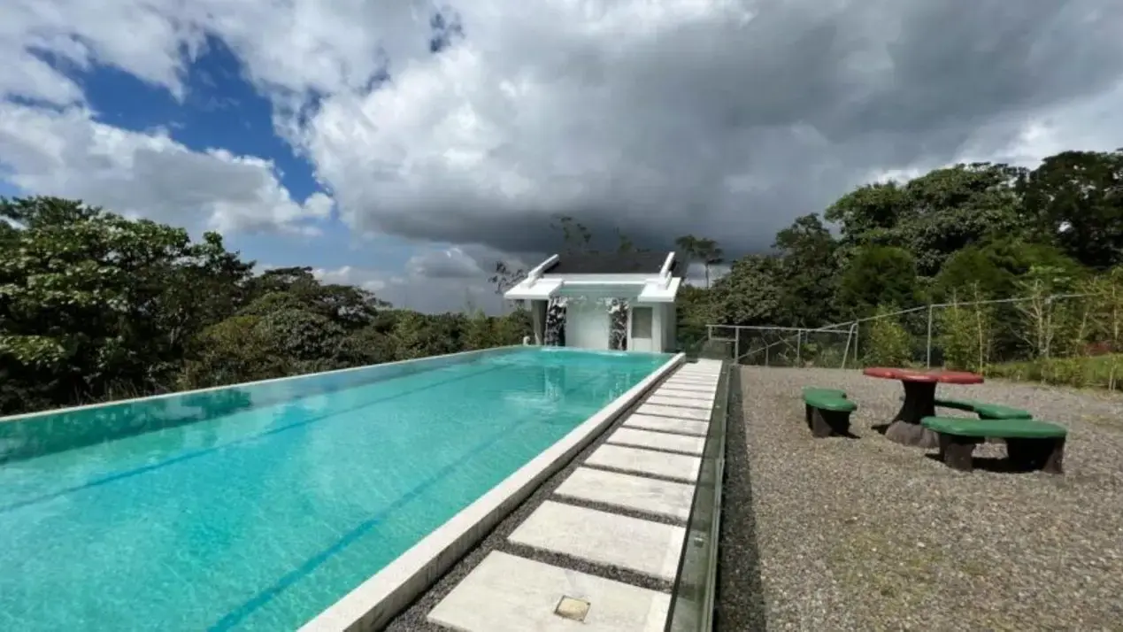 Luxury Mountain Estate with Private Creek, Pool & Panoramic Views in Coronado, Costa Rica - 5