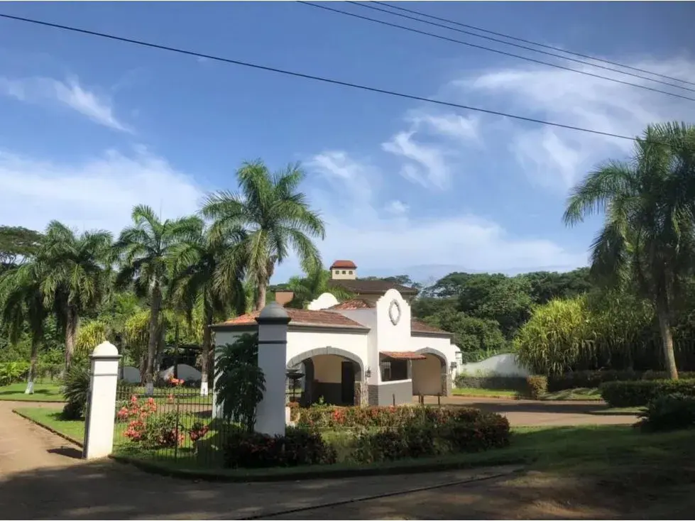Espectacular lote de 5062 mts en comunidad privada cerca de Playa Hermosa - 3