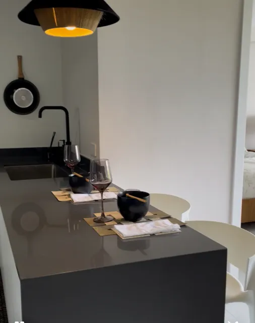 Vivir con Amenidades de Lujo en este Apartamento de 1 Habitación Con Vistas Panorámicas. 