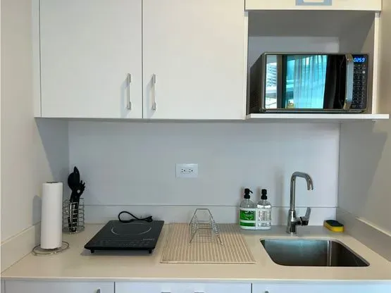 FOR RENT / Modern Furnished Apartment with Pool and Gym in SECRT Condominium, La Sabana