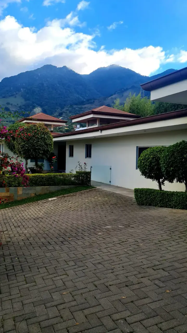 Venta / Propiedad de Lujo (Con Permiso para Uso Comercial), San Antonio, Escazú, San José - 5