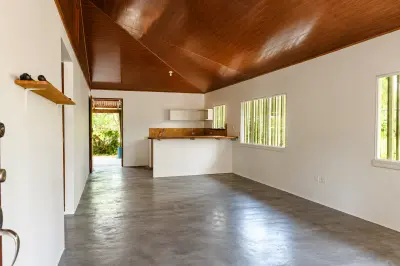 Casa en Quebrada Amarilla, con exuberante jardín y patio. 3