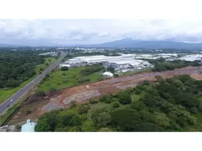 Selling a large lot in La Garita, Alajuela 1