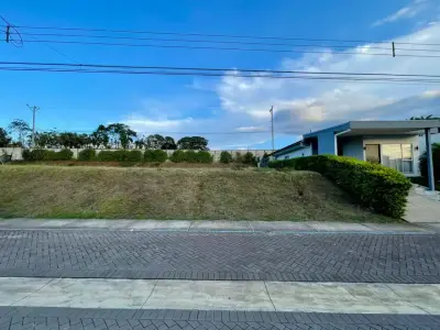 Ideal 200sqm Land Plot in Condominium Altabrisa, Grecia, Alajuela - Build Your Dream 1