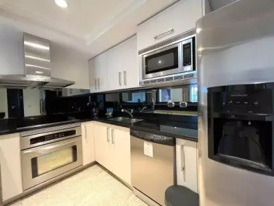 Luxury 1-Bedroom Apartment with City Views and Premium Amenities in Escazú 2