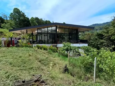 Prime Lot in Santa Elena, Monte Verde - Build Your Dream! 2