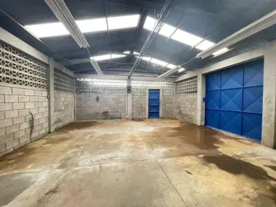 Warehouse and Mixed-Use Property for Sale in Desamparados 1
