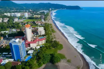 Condominio de lujo frente al mar en Jacó: su escapada a Costa Rica frente al mar 1