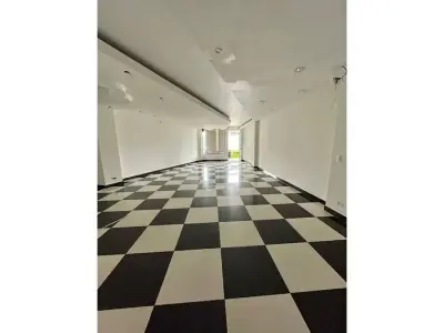 Local comercial en alquiler 5