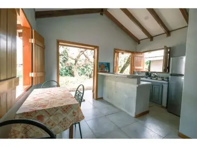 ¡4 apartamentos y 2 casas en uno! Playa Hermosa, Jacó 5