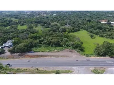 Selling a large lot in La Garita, Alajuela 4