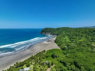 Casa asequible con vista al mar – A pasos de la playa | Playa San Miguel, Costa Rica 2