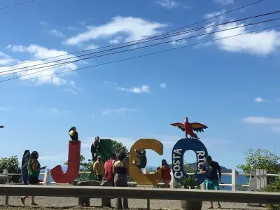 Lote privilegiado en Jacó: ¡Construya la casa de sus sueños en Costa Rica! 4
