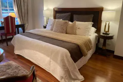 Luxurious 2-Bedroom Apartment with City Views and Premium Amenities in Escazú 4