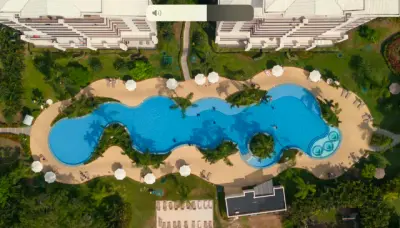 Elegant 3-Bedroom Apartment with Panoramic Views and Community Pool in Jacó 4