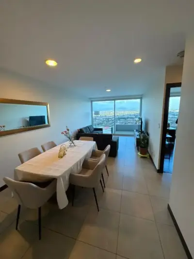 Excelente Inversión en Torres Paseo Colón: Moderno Apartamento 2 Habitaciones con Vista Panorámica de la Capital 5