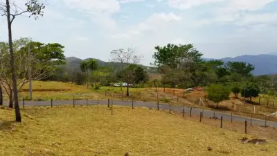 Your Costa Rican Dream Awaits: 2000sqm Mountain View Lot in Turrubares 2