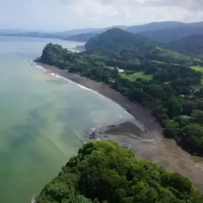 Sitio para desarrollo turístico frente al mar en el Pacífico Central | 111,9 acres 1