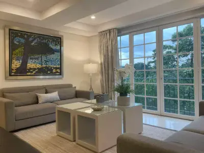Modern 3-Bedroom Apartment with Gym and Pool in Escazú, San José 4