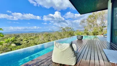 Lujosa Villa de 5 dormitorios con piscina e increíbles vistas en Playa Hermosa Santa Teresa 4