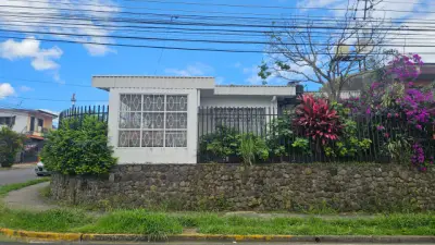 Charmante maison de 3 chambres à Desamparados, San José avec patio et jardin 3