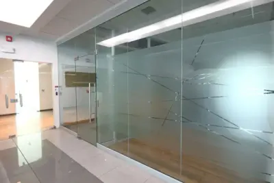Oficina en Venta o Alquiler – Edificio Corporativo A+, Santa Ana 2