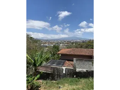 Lote -Terreno con vista para construir en Distrito Cuatro Escazú 5