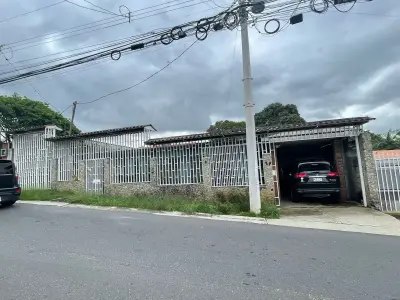 Warehouse and Mixed-Use Property for Sale in Desamparados 2