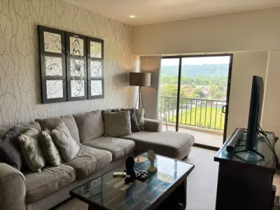 Elegant 3-Bedroom Apartment with Panoramic Views and Community Pool in Jacó 2