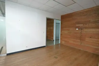Oficina en Venta o Alquiler – Edificio Corporativo A+, Santa Ana 4