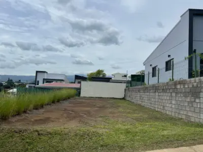 207 m² Lot in Grecia, Alajuela: Build Your Dream Home in a Prime Location 3