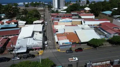 Espacio comercial en primera línea en Jacó, Puntarenas: alta visibilidad y estilo de vida costero 2