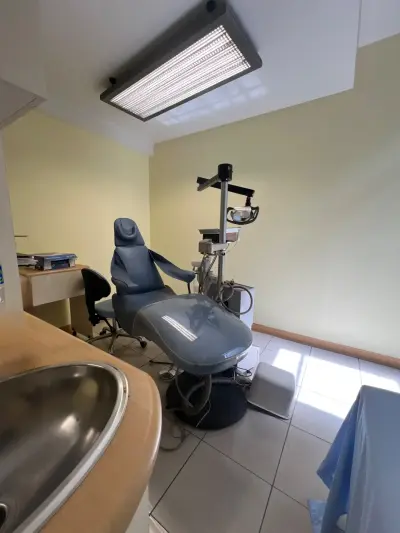 San José Commercial Building: Turnkey Medical & Dental Clinic 4
