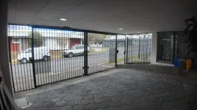 Propriété commerciale à louer, Sabana Sur 3