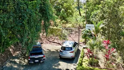 Terreno de desarrollo de primera calidad en comunidad cerrada, Playa Agujas 4