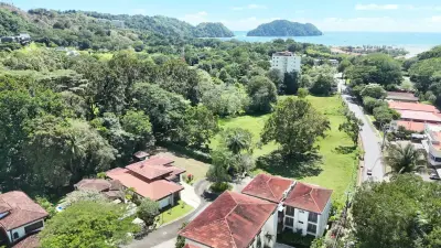 Beautiful villa with poll in La Estancia Residencial. 4