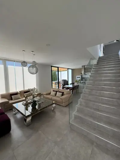 House FOR SALE in an exclusive condominium located in Santa Ana, Pozos. 📍Bulevar Santa Ana Condominium 1